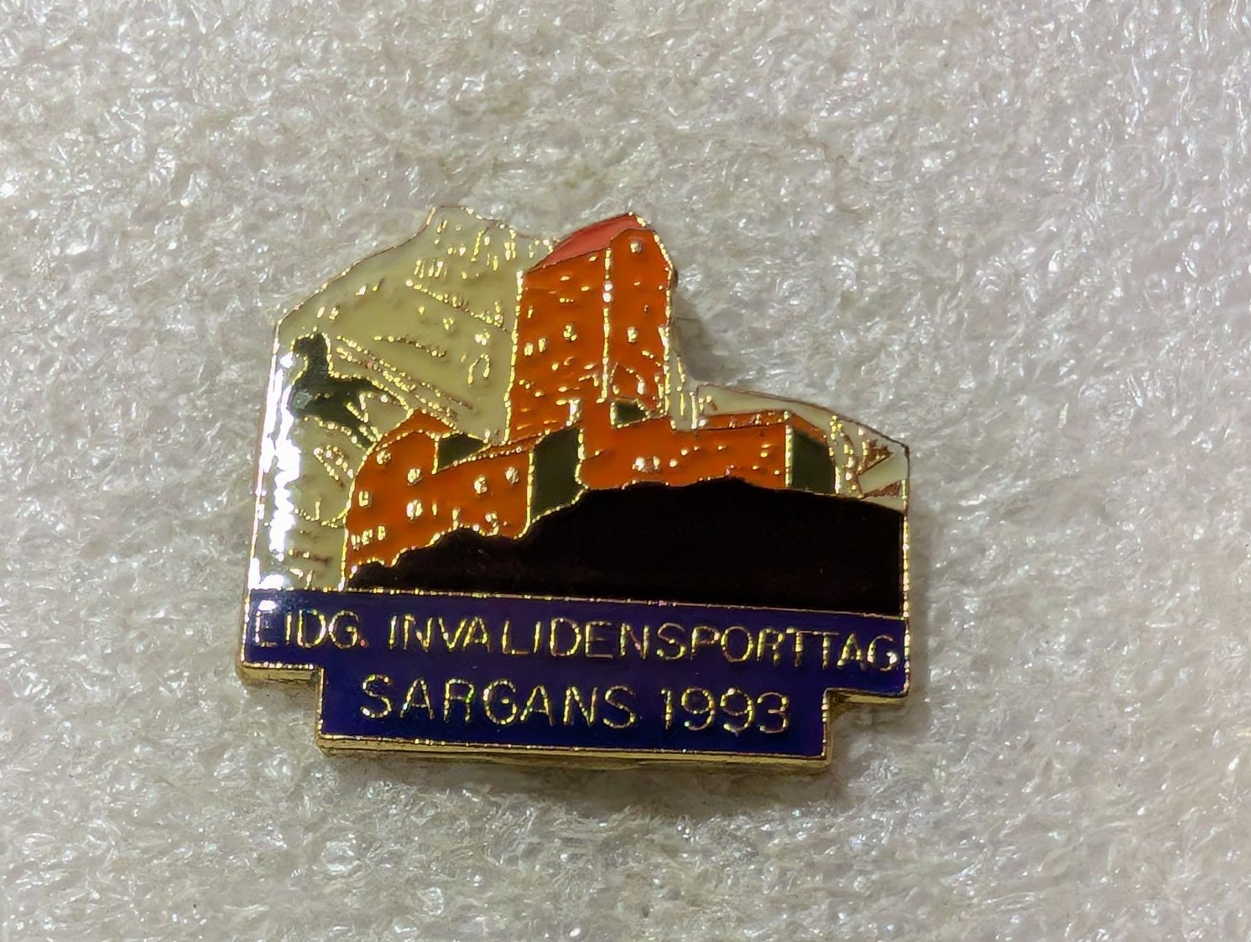 Plaketten & Abzeichen: Ansteckpin 220: Invalidensporttag Sargans 1993 – Gebraucht aus Oppligen von Pin-Fall-Shop