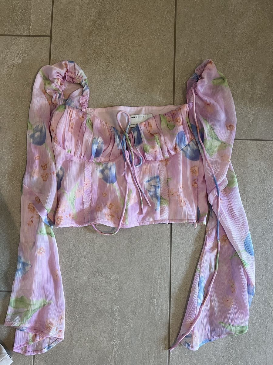 Asos Chemisiers: ASOS Design Bluse – Neuf (Voir description) à Wolfhausen par leaze