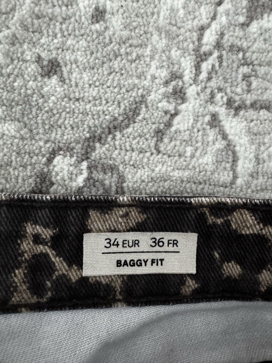 C&A Jeans: Leo Print Jeans Baggy – Usato da Schaan venduto da kri_tsw8 1