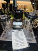 KitchenAid Blender mit zwei Behältern und Anleitung