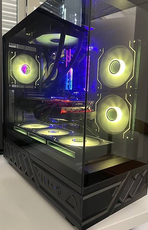 PC: Gaming PC – Usato da Basel venduto da zar_792n