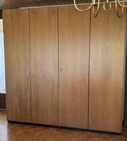 Schrank Buche Optik 4 Türen mit Innenausstattung guter Zust