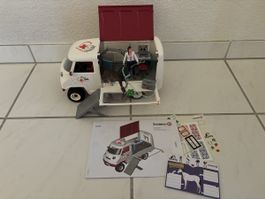 Schleich Horse Club Mobile Tierärztin mit Hannoveranerfohlen
