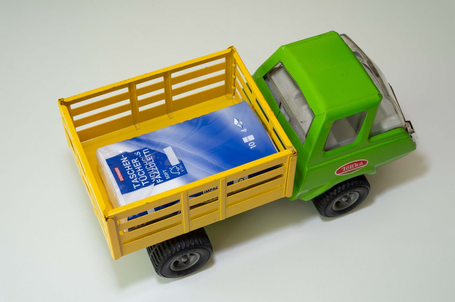 Tonka Giocattoli: Tonka Kipplaster / Heuwagen – Usato da Schwerzenbach venduto da floridan 9