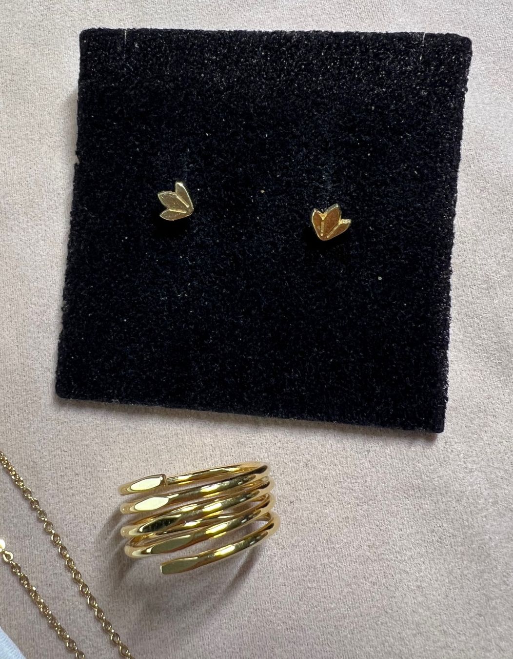 Altri gioielli: UN CHIC FOU-parure argent-doré – Usato da Corsier GE venduto da ver_ywn5 1