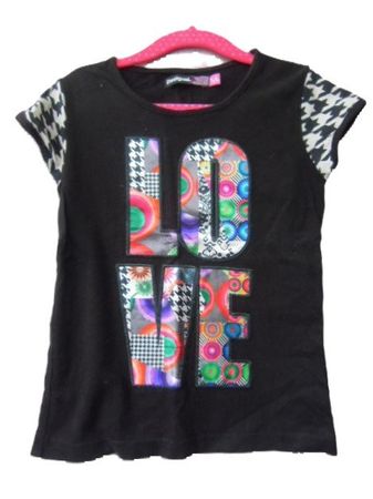 DESIGUAL Gr. 110  116  tolles T-Shirt "LOVE"  s.Masse