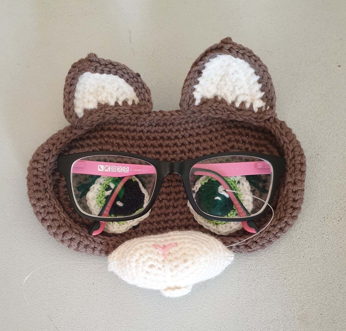 Alle Dekorationen: Brillenhalter häckeln Katze Geschenkidee – Neu (gemäss Beschreibung) aus Gelterkinden von Macrameed 1