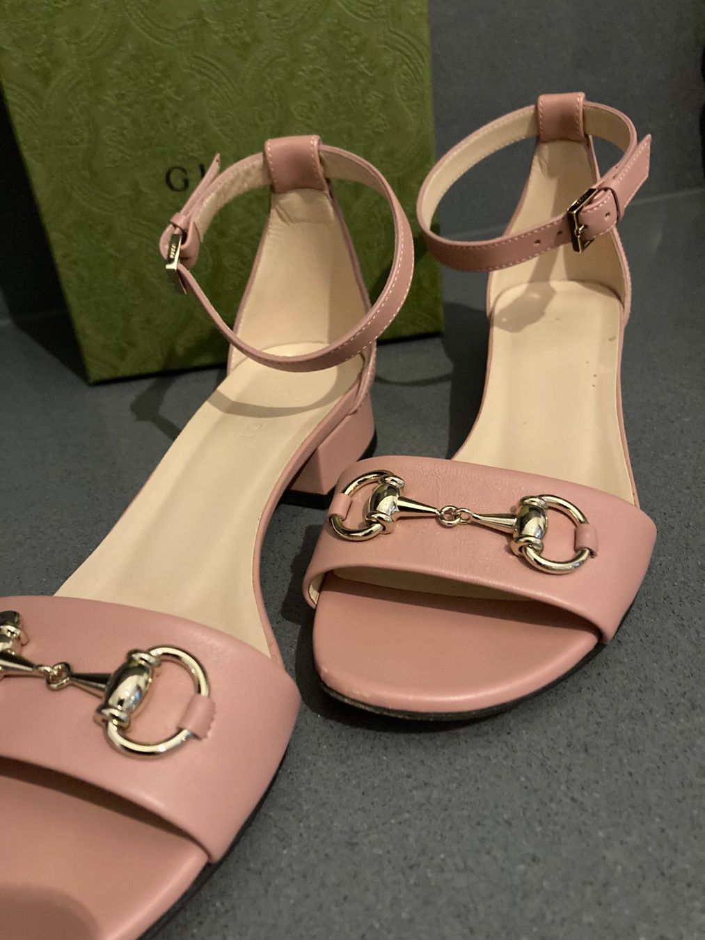 Gucci Scarpe da donna: Gucci sandali 35 – Usato da Paradiso venduto da Kayakara 2
