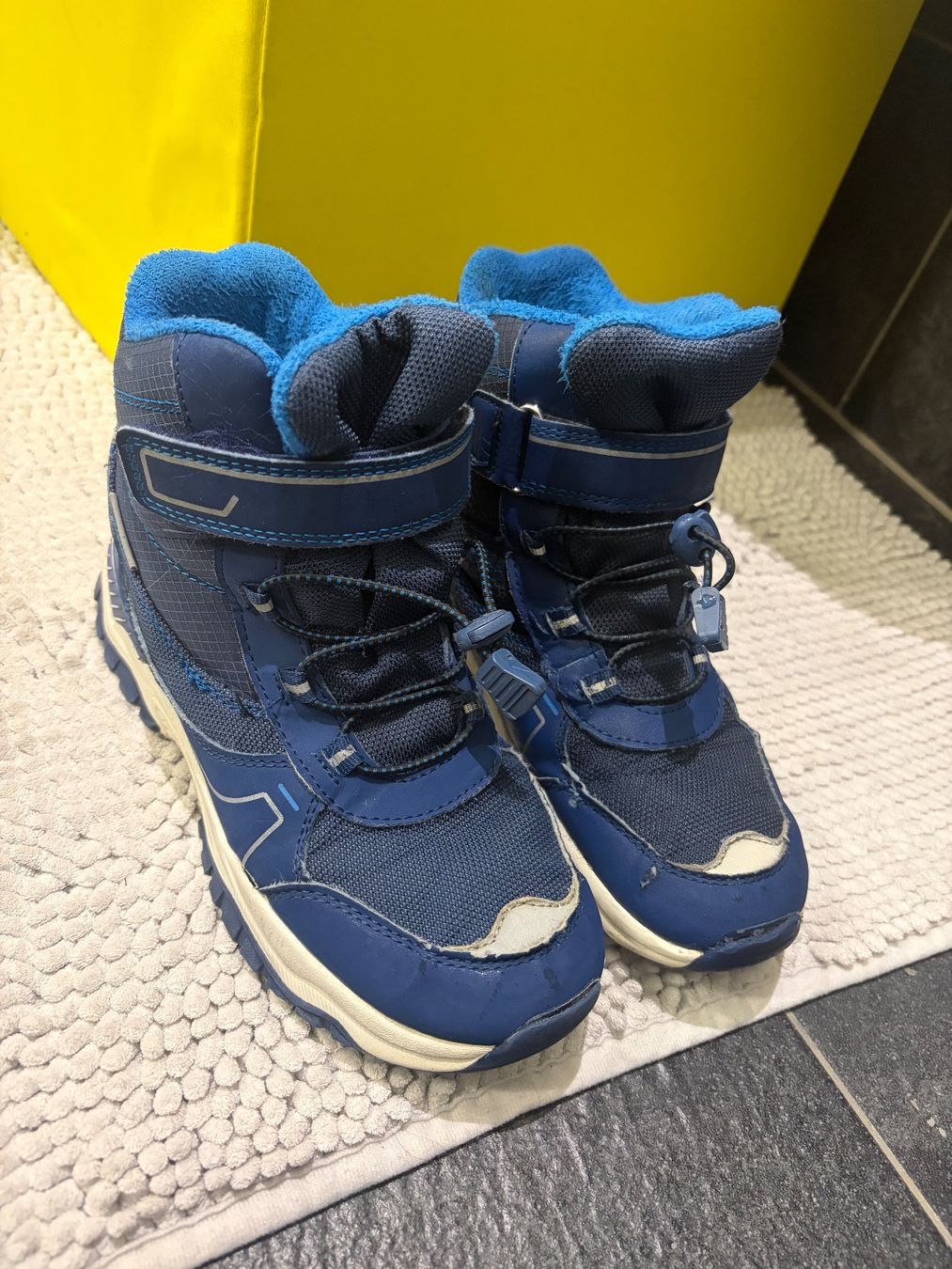 Herrenschuhe: Winterstifel, gr. 35 – Gebraucht aus Schlieren von Shelly03