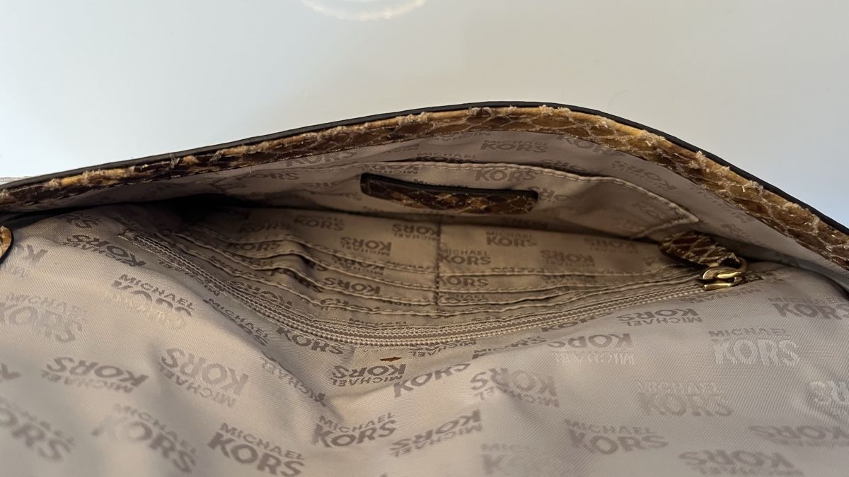 Michael Kors Borse da donna: Michael Kors Brown and Gold Shoulder. – Usato da Glattpark(Opfikon) venduto da Sbitizi 7