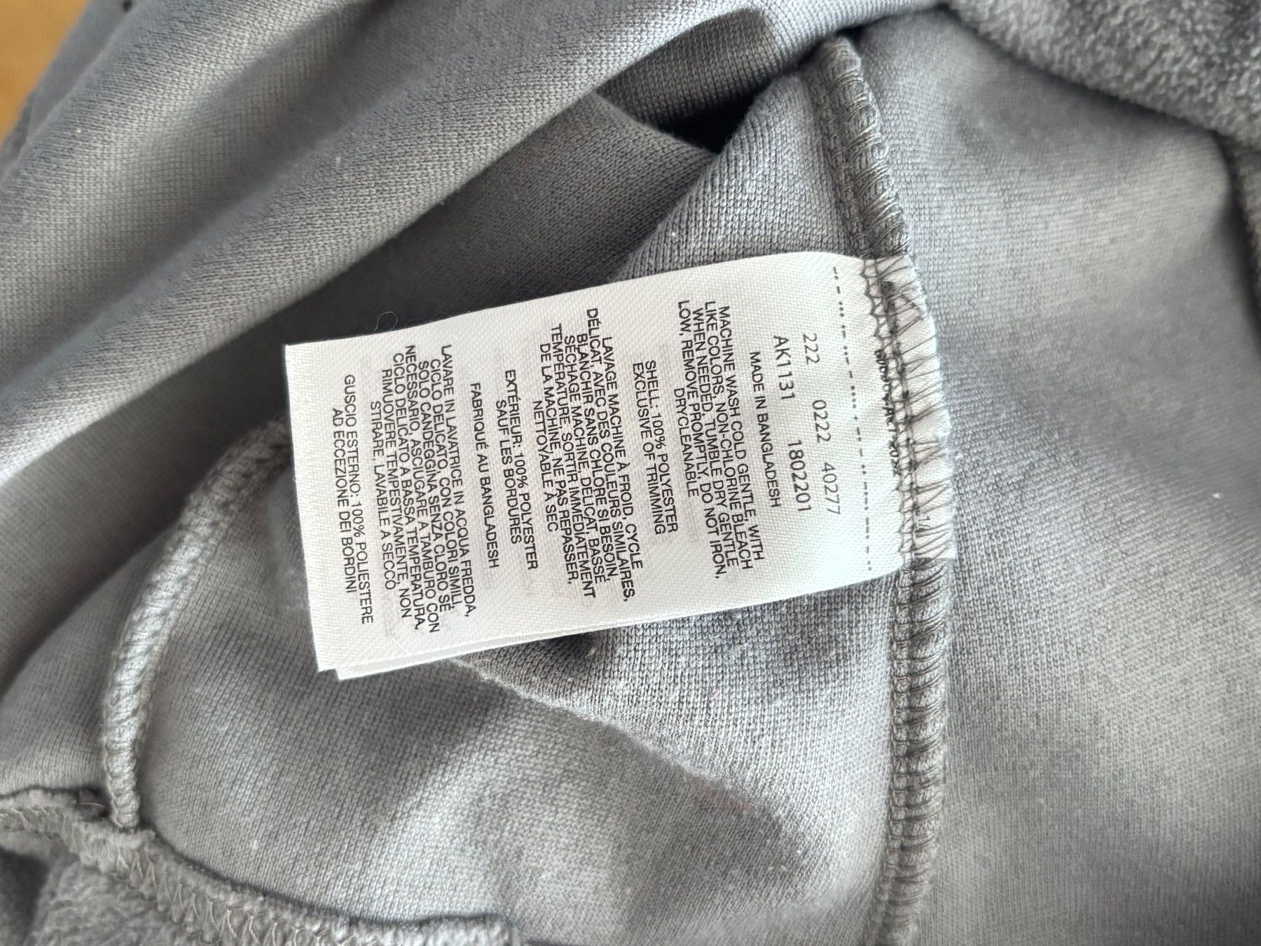 Columbia Maglioni & Felpe: Grey Columbia Fleece Pullover – Usato da Basel venduto da AnninaD97 5