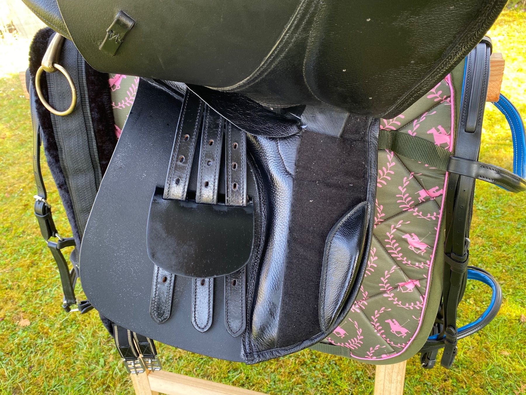 Selle & Accessori: schöner Vielseitigkeitssattel – Usato da Feldbach venduto da Fea1 8
