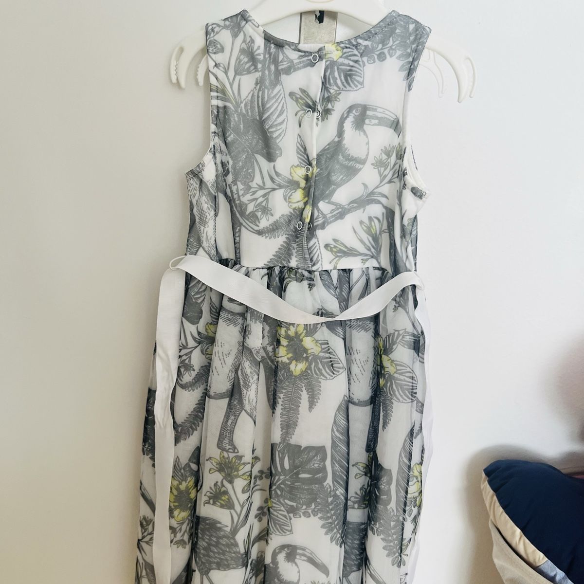 Robes et jupes: Kleid Mädchen Grösse 110 mit Tiermotiv – D'occasion à Meggen par mar_7r7m 1