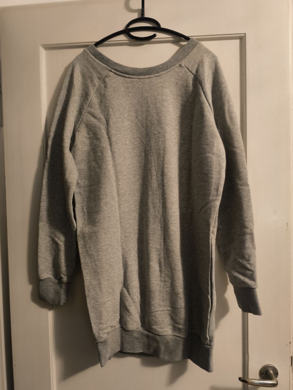 Adidas Kleider: Damen Pullover Kleid Adidas grau Grösse S – Gebraucht aus Bern von Nessli 1