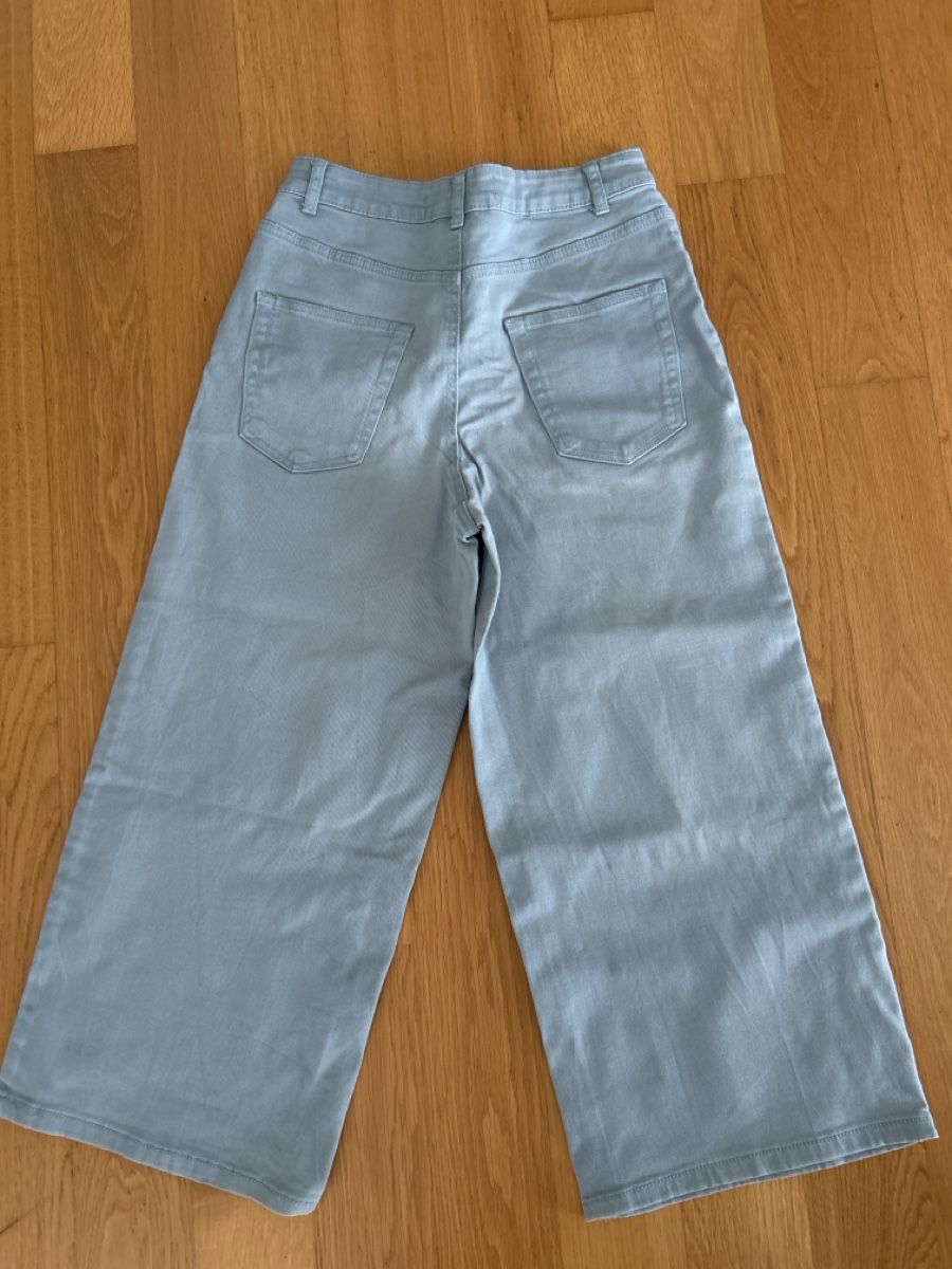 Primark Pantaloni: Culotte Jeans hellblau Gr 38, gebraucht – Usato da Rupperswil venduto da Birke11 1