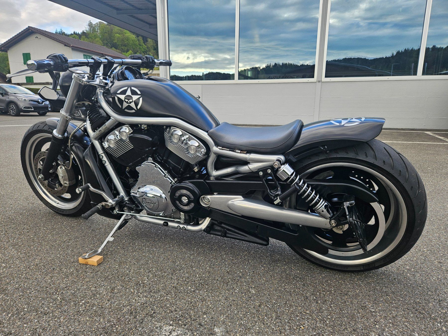 Harley-Davidson Chopper: Harley V-Rod – Usato da Altishofen venduto da Padiwaage 2
