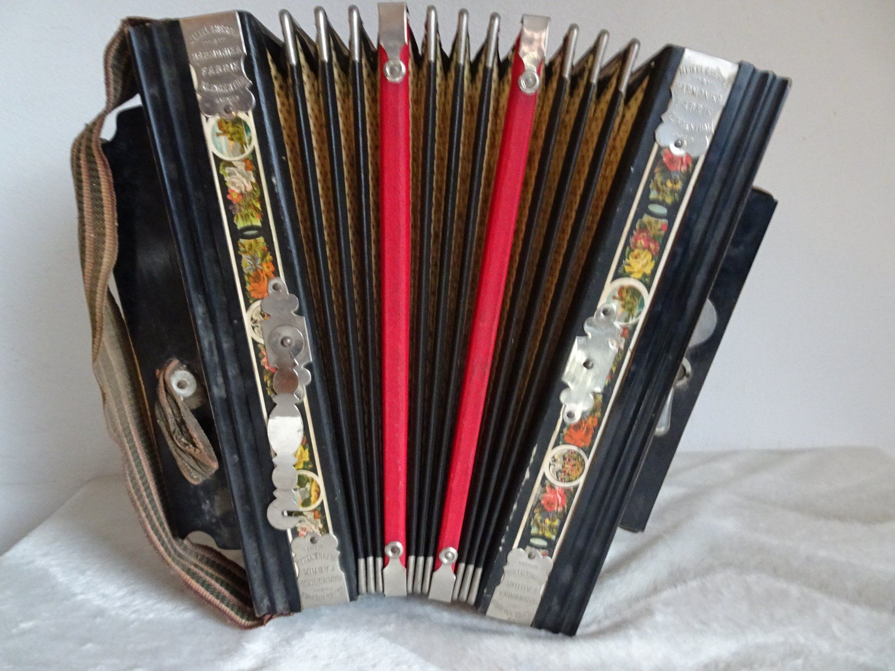 Meinl Strumenti musicali: Harmonika Meinel & Herold Klingenthal um 1900 – Usato da Siebnen venduto da niki61 1