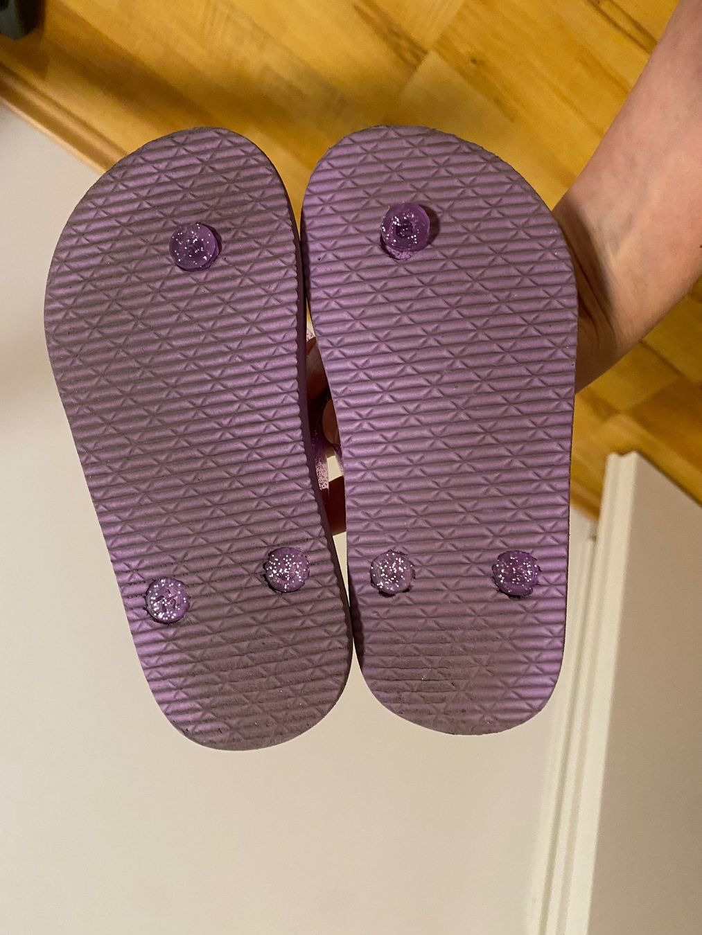 Chaussures filles: Disney Frozen Flipflops – D'occasion à Summaprada par hirschuh506 1