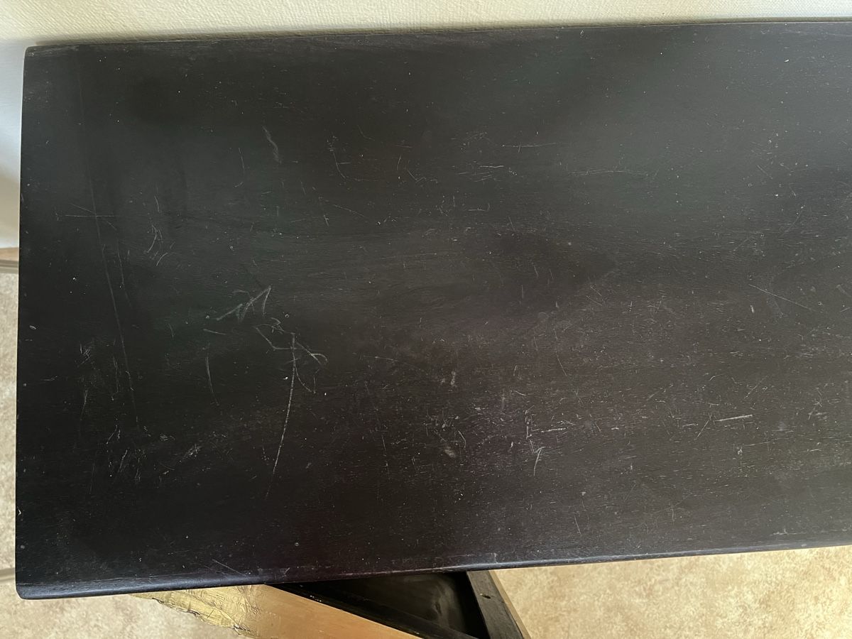 Commodes: Sideboard schwarz mit Messing-Applikationen – D'occasion à Dielsdorf par luri-an 2