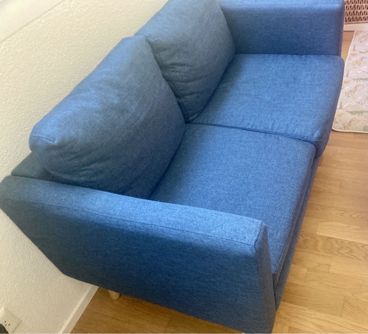 Divani: Schönes kleines Sofa – Usato da Zofingen venduto da inf_2plw 3