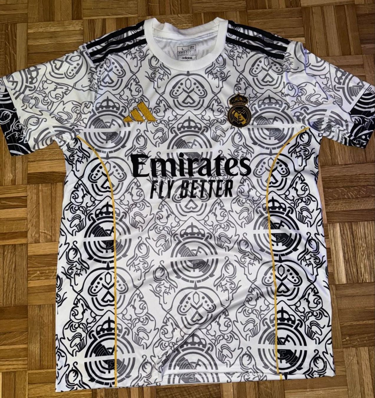 Real Madrid Leibchen & Hosen: 01- Real Madrid - Adidas L – Gebraucht aus Zürich von Matteo_7