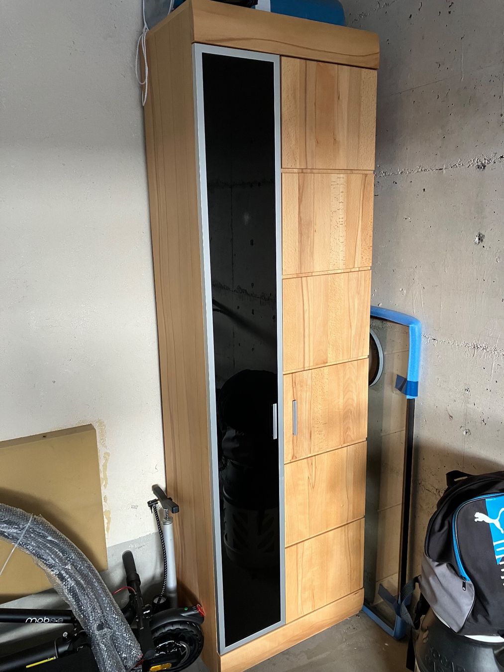 Guardaroba: Massiver Garderobenschrank – Usato da Riken AG venduto da fle_h6d7 2