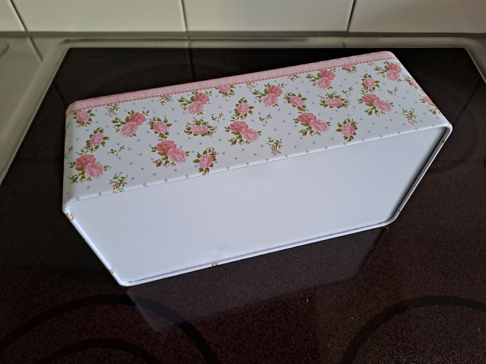 Tutte le decorazioni: Romantische Taschentuchbox Rosenmuster – Usato da Rickenbach LU venduto da bishiida 4
