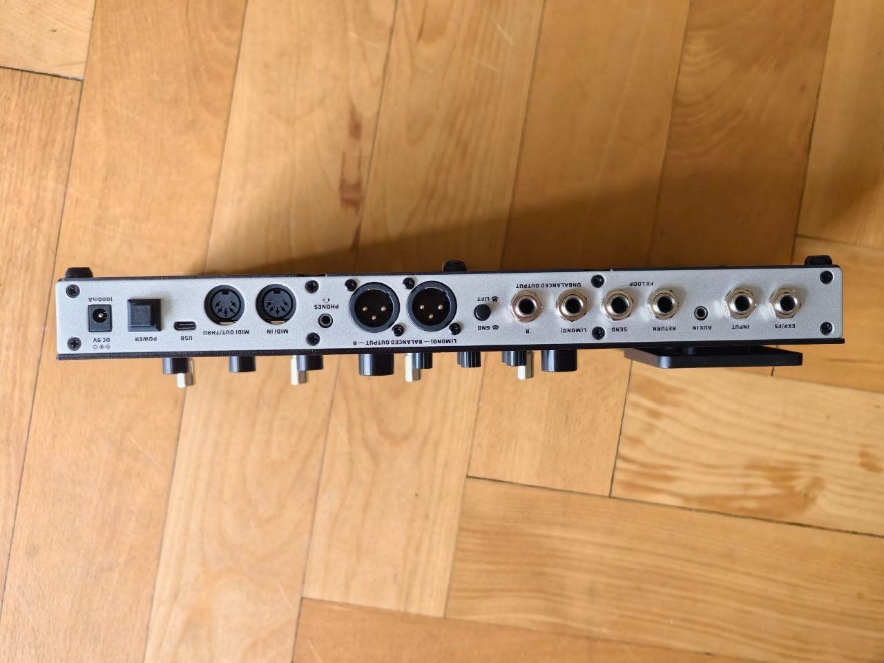Strumenti musicali: Valeton GP 200 Multifeffekt + NAM + Amp Sim – Usato da Basel venduto da TiSat 1