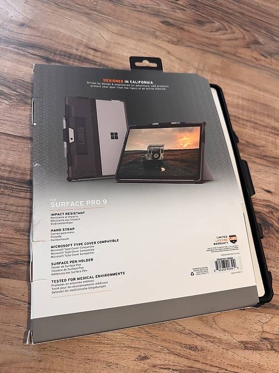 Microsoft Coques & Sacs: UAG Case for Surface Pro 9 – Neuf avec emballage d'origine à Aarau Rohr par Treasure-Trove 1