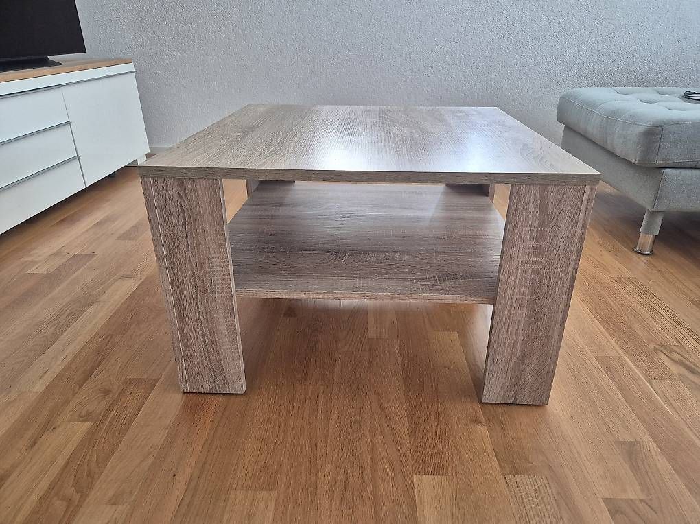 Tables: Beistelltisch quadratisch – D'occasion à Konolfingen par nad_s29h