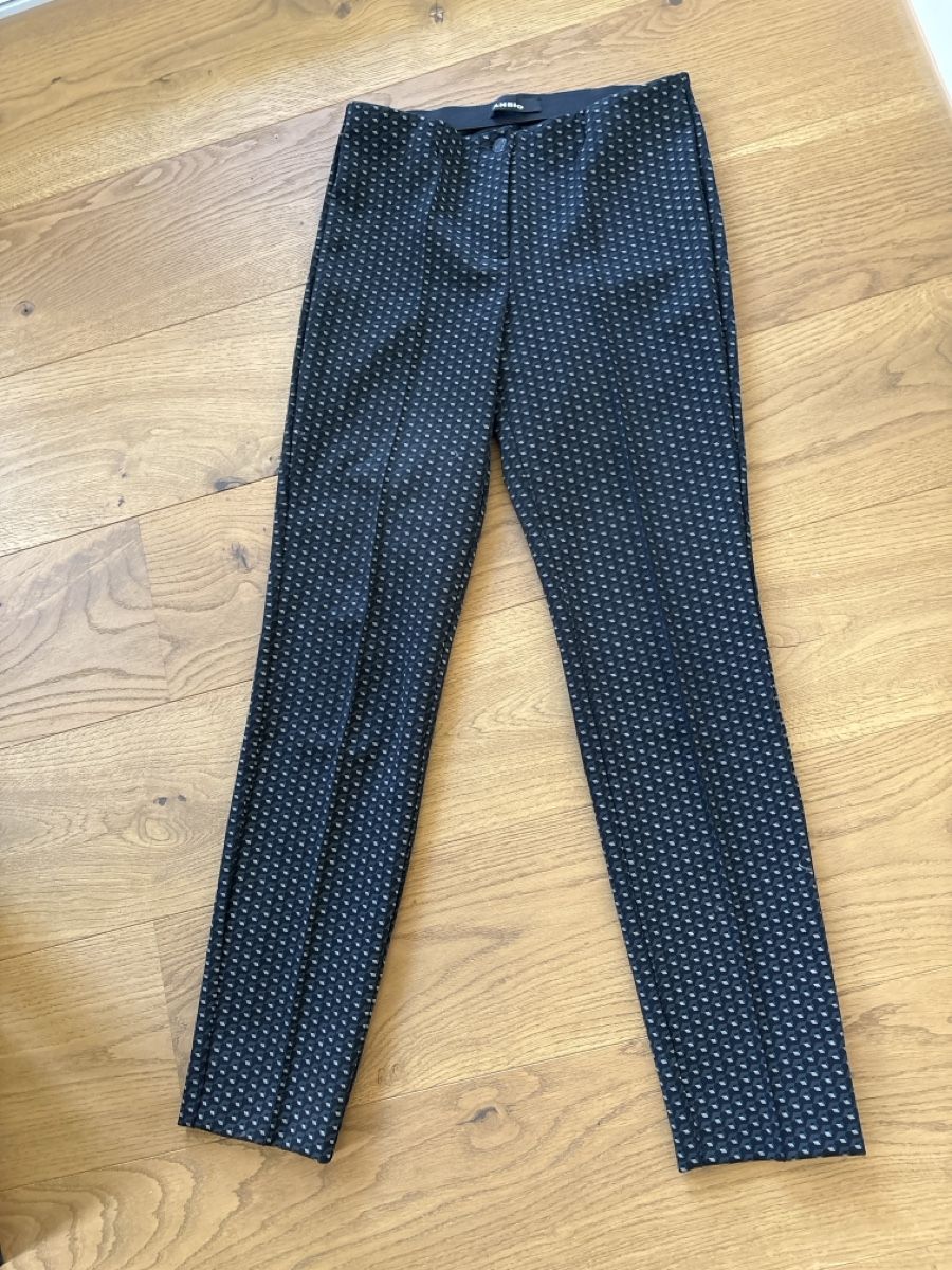Cambio Pantaloni: Cambio Hose – Usato da Malans GR venduto da gab_r8xq