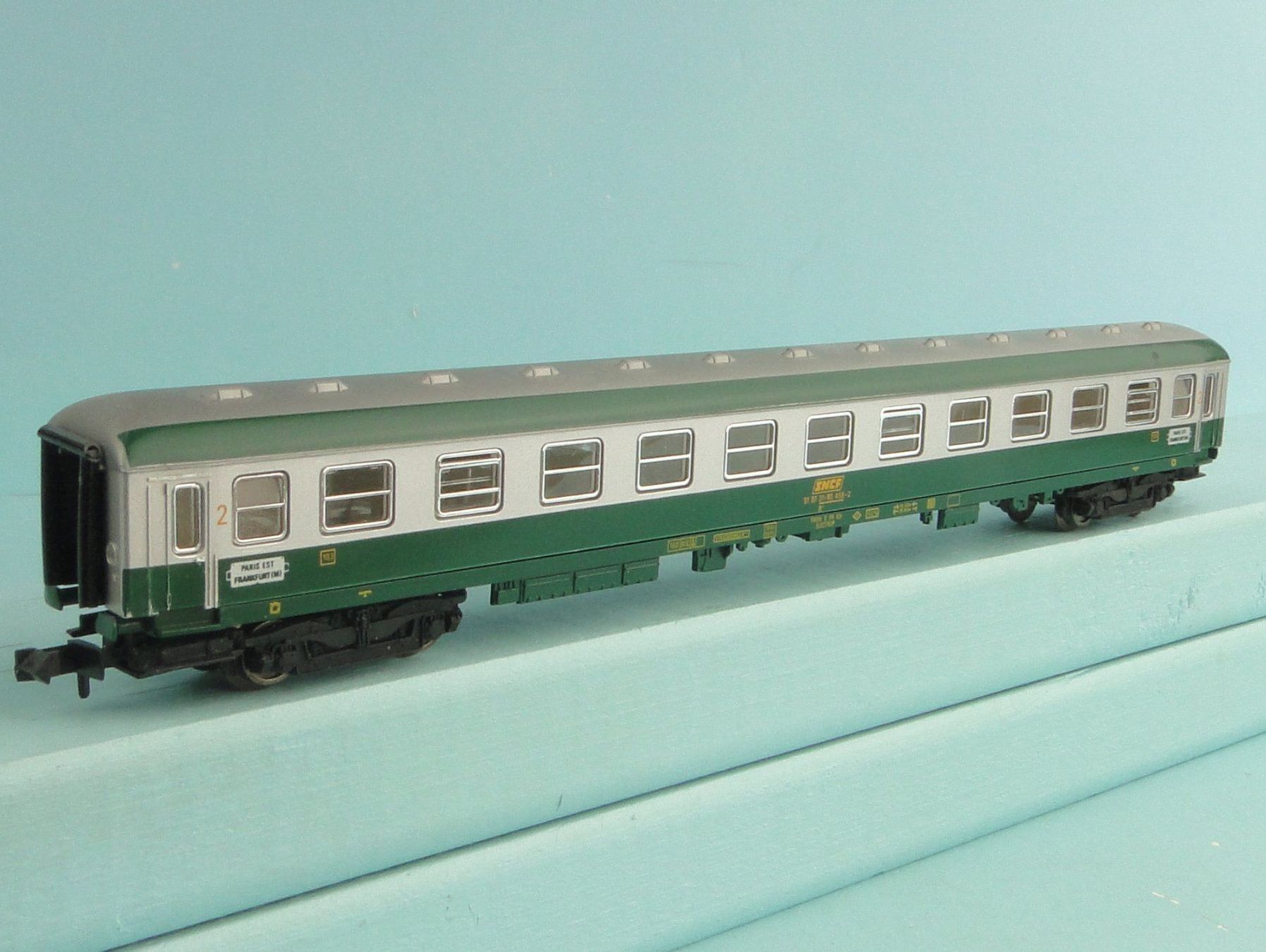 Fleischmann Modellini di ferrovie: Fleischmann 8152 Spur N SNCF 2Kl, Licht – Usato da Bülach venduto da cann11 2