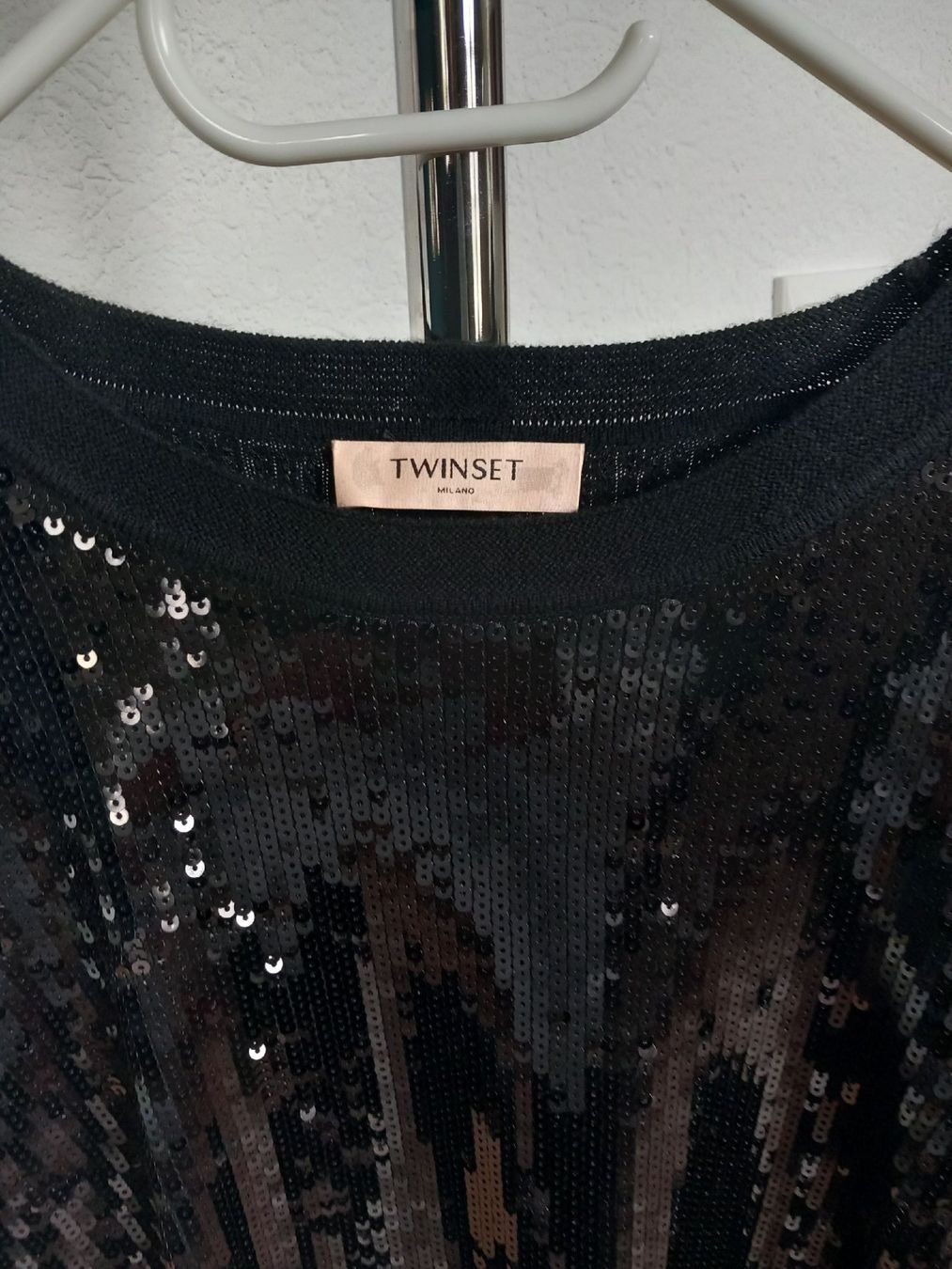 Twinset Maglioni & Felpe: NEUF pull TWINSET avec sequins Fr. 260.00 taille M – Nuovo (secondo la descrizione) da Boudry venduto da Fionette 1