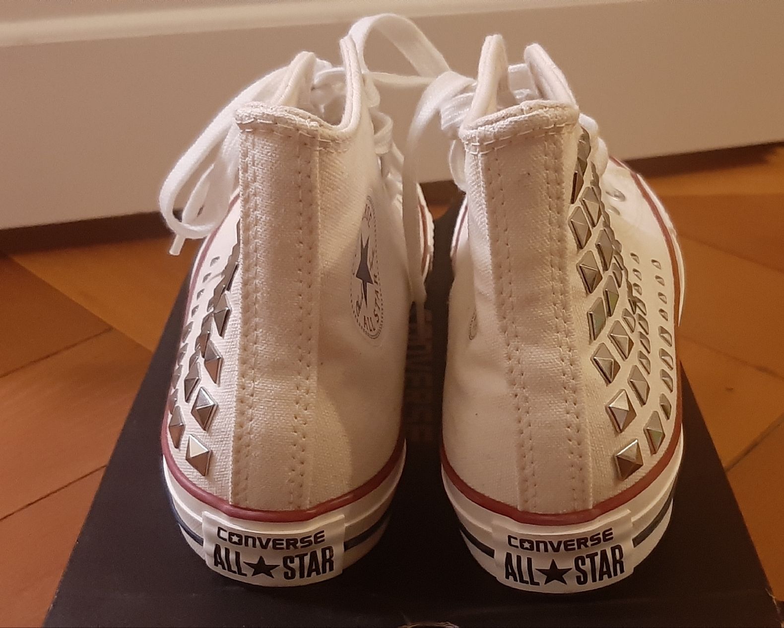 Converse Scarpe da donna: Converse Sneaker Gr.38 – Nuovo e nell'imballaggio originale da Zürich venduto da Venecia25 2