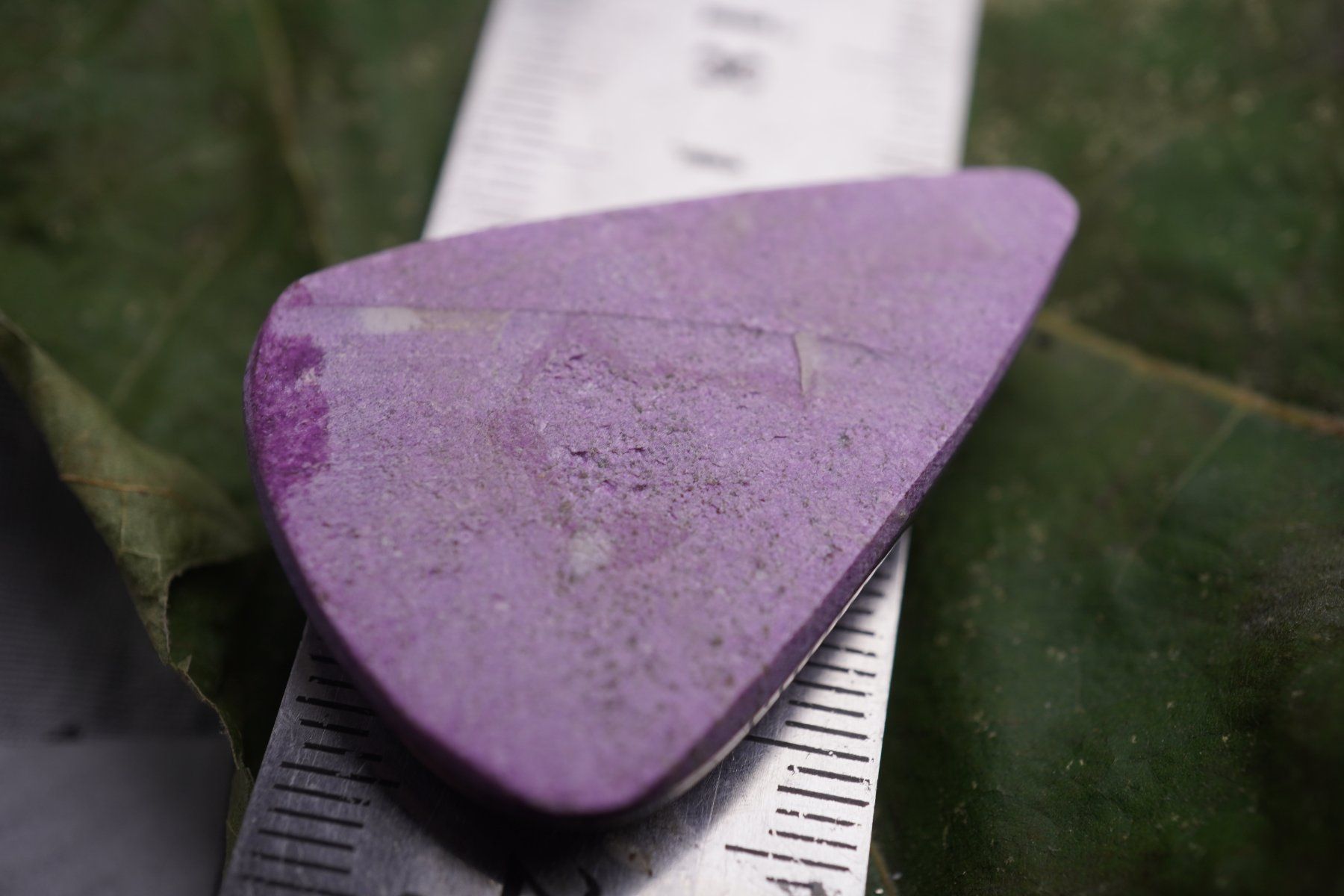 Minerali & Pietre curative: Stichtit      Cabochon 46ct  ab 1.- – Nuovo e nell'imballaggio originale da Eschenbach SG venduto da topstone 4