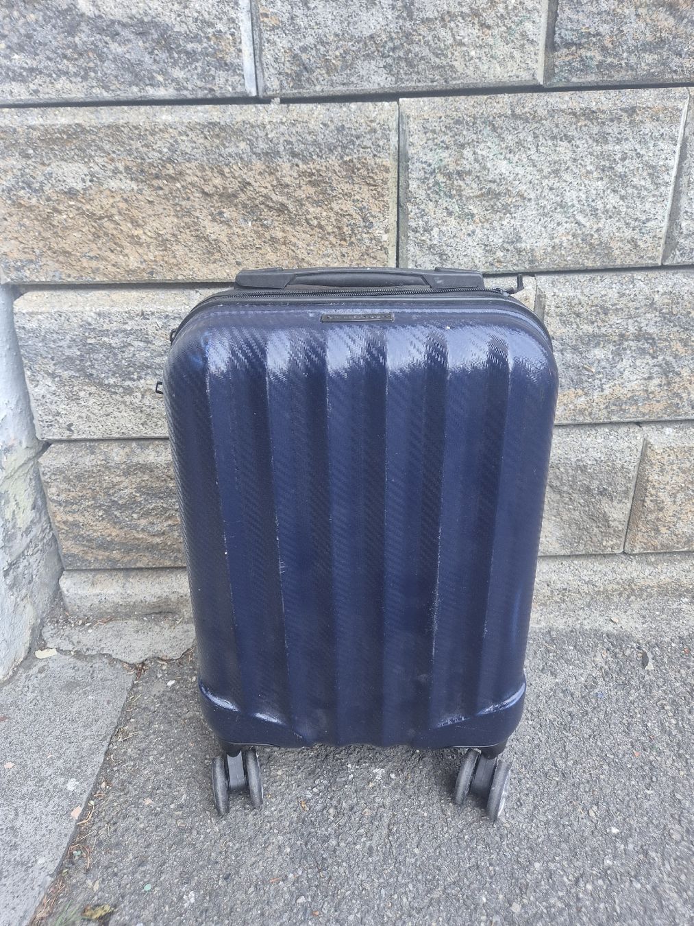 Valigie: Reisetasche Trolley dunkelblau Grösse S – Usato da Haag (Rheintal) venduto da Maria_Linda