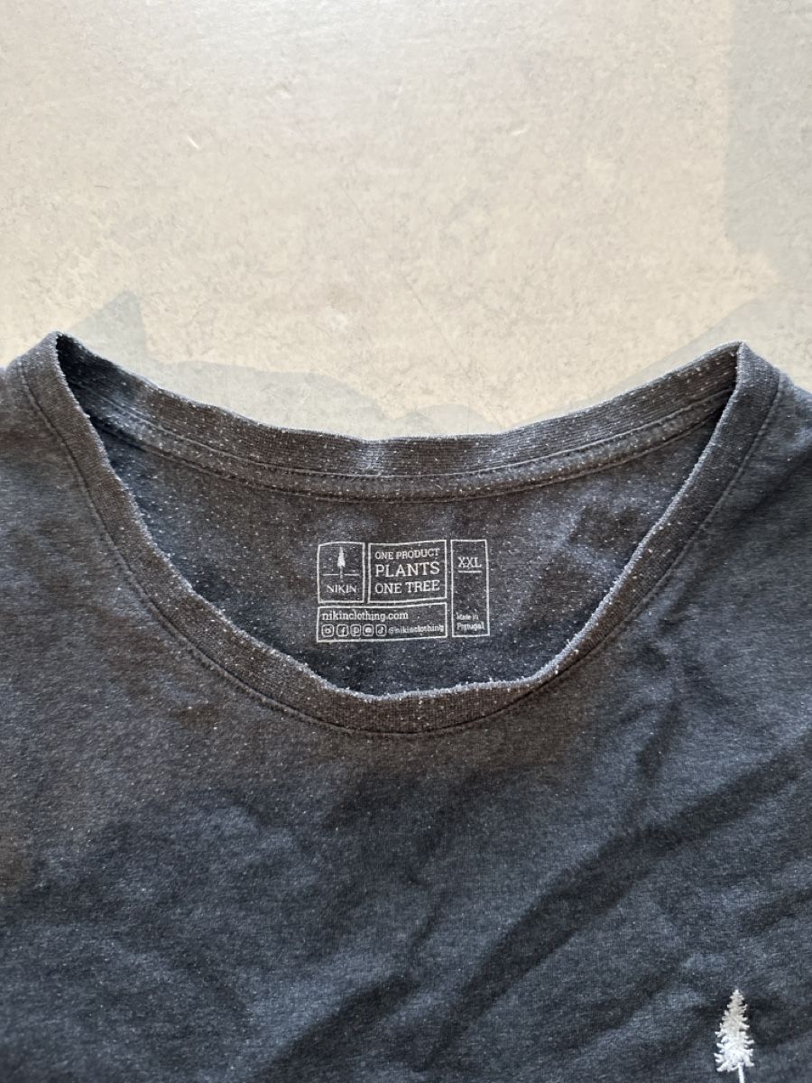 Nikin T-shirt: Tshirt Nikin XXL Dunkelgrau – Usato da Grabs venduto da ema1991 1