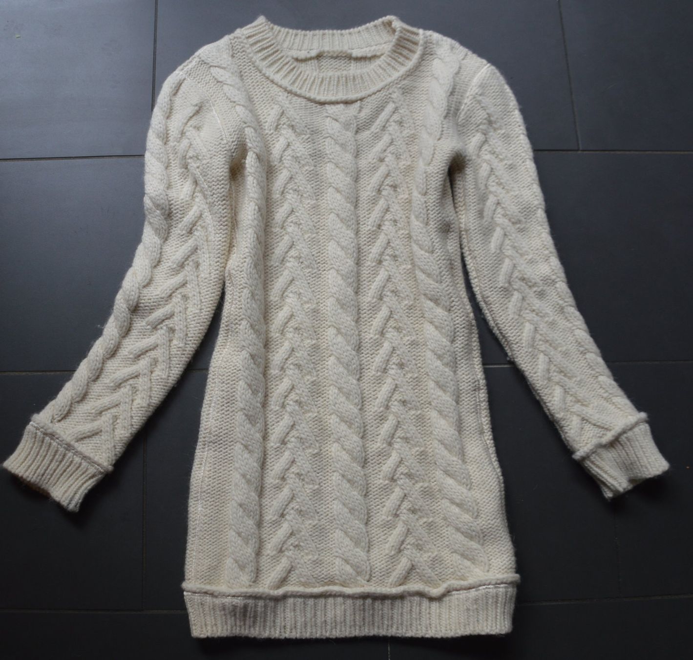 Dolce & Gabbana Maglioni & Felpe: Kleid / langer Pullover Dolce & Gabbana robe/pull long .36 – Usato da Collonges venduto da Auganien