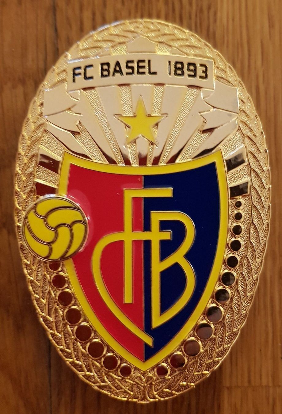 FC Basel Placchette & Badge: FC Basel Autoemblem – Nuovo (secondo la descrizione) da Emmenbrücke venduto da Herzog07 2