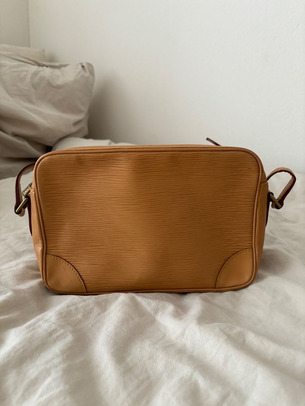 Borse da donna: Louis Vuitton Epi Leder Hellbraun – Usato da Zürich venduto da ccitylightss 1