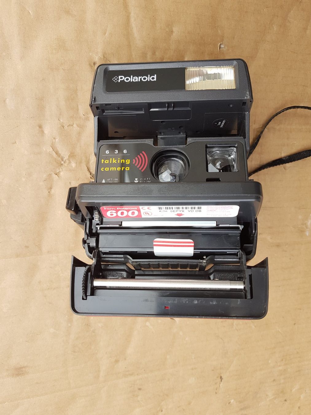 Polaroid Fotocamera: Polaroid 600 636 Sofortbild Kamera Talking Camera Closeup – Usato da Tobel venduto da YAMAHA14 5