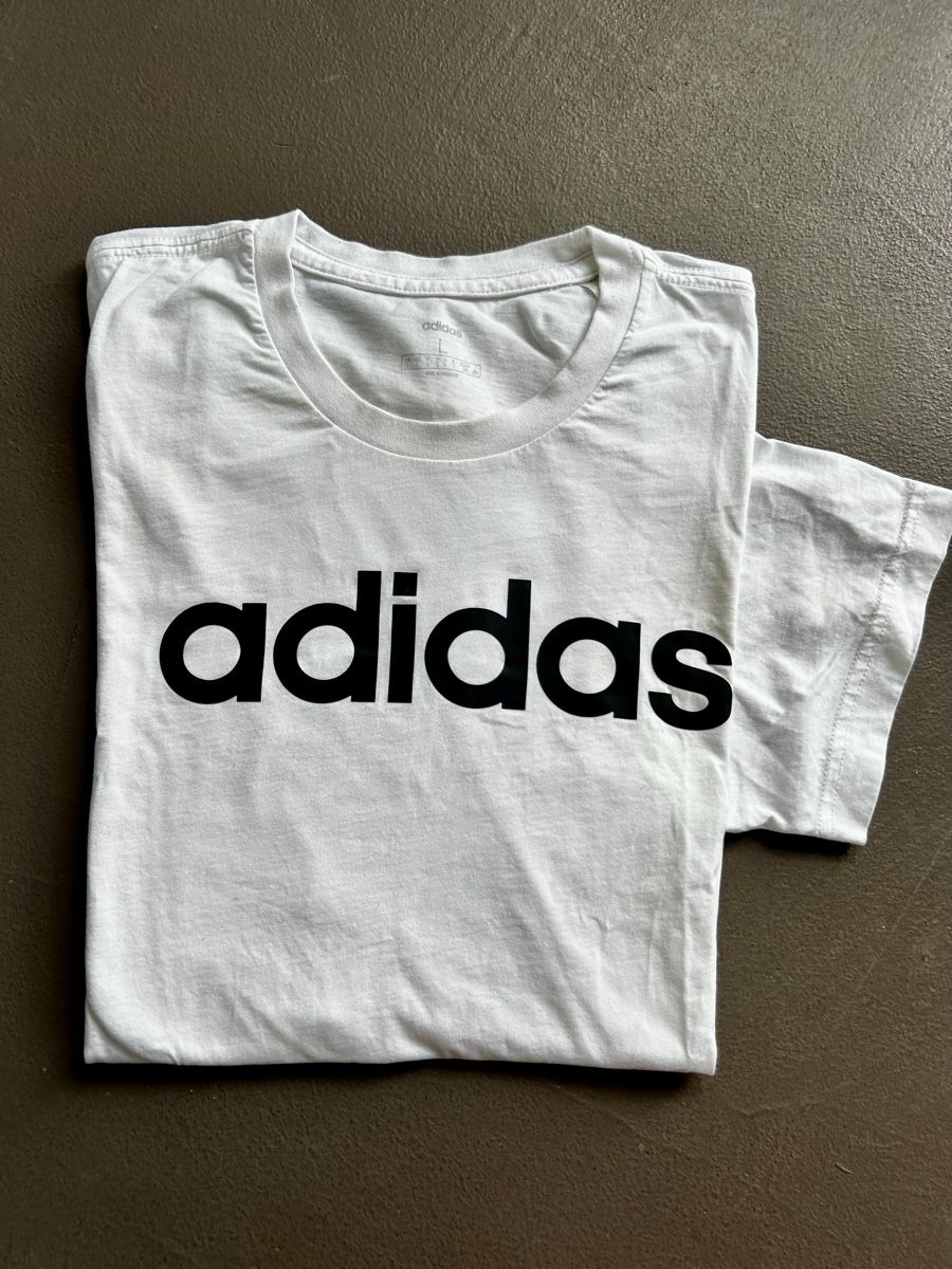 Adidas T-shirts: Adidas Shirt Herren L – D'occasion à Siebnen par fulli2