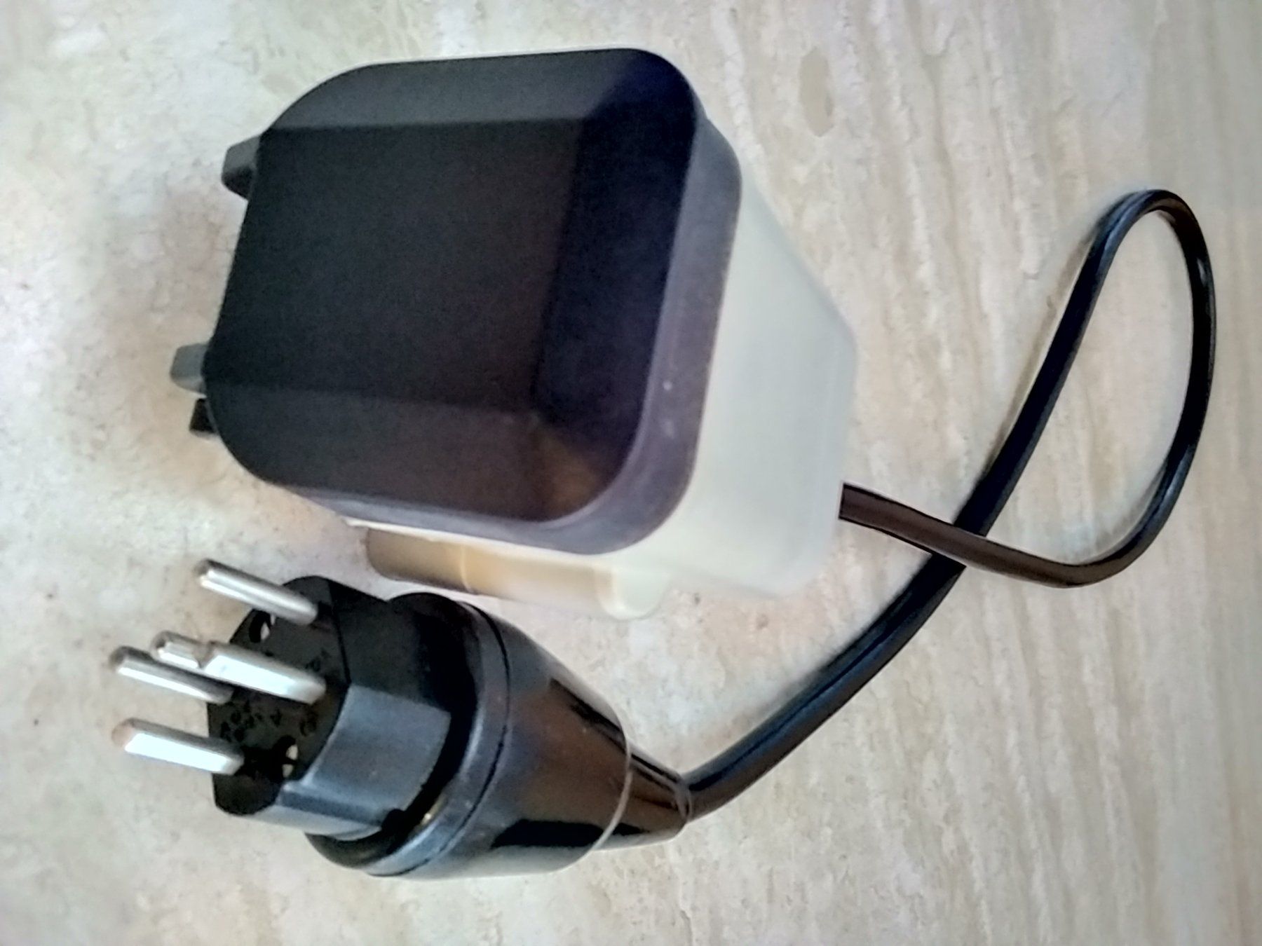 Unità & Adattatore: Rallonge adaptateur 380 Volts – Usato da Courgenay venduto da Lolam 5