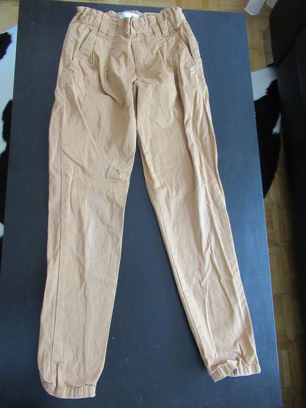 Pantaloni: Charles Vögele Hose beige Grösse 134 – Usato da Binz venduto da Hailqueen