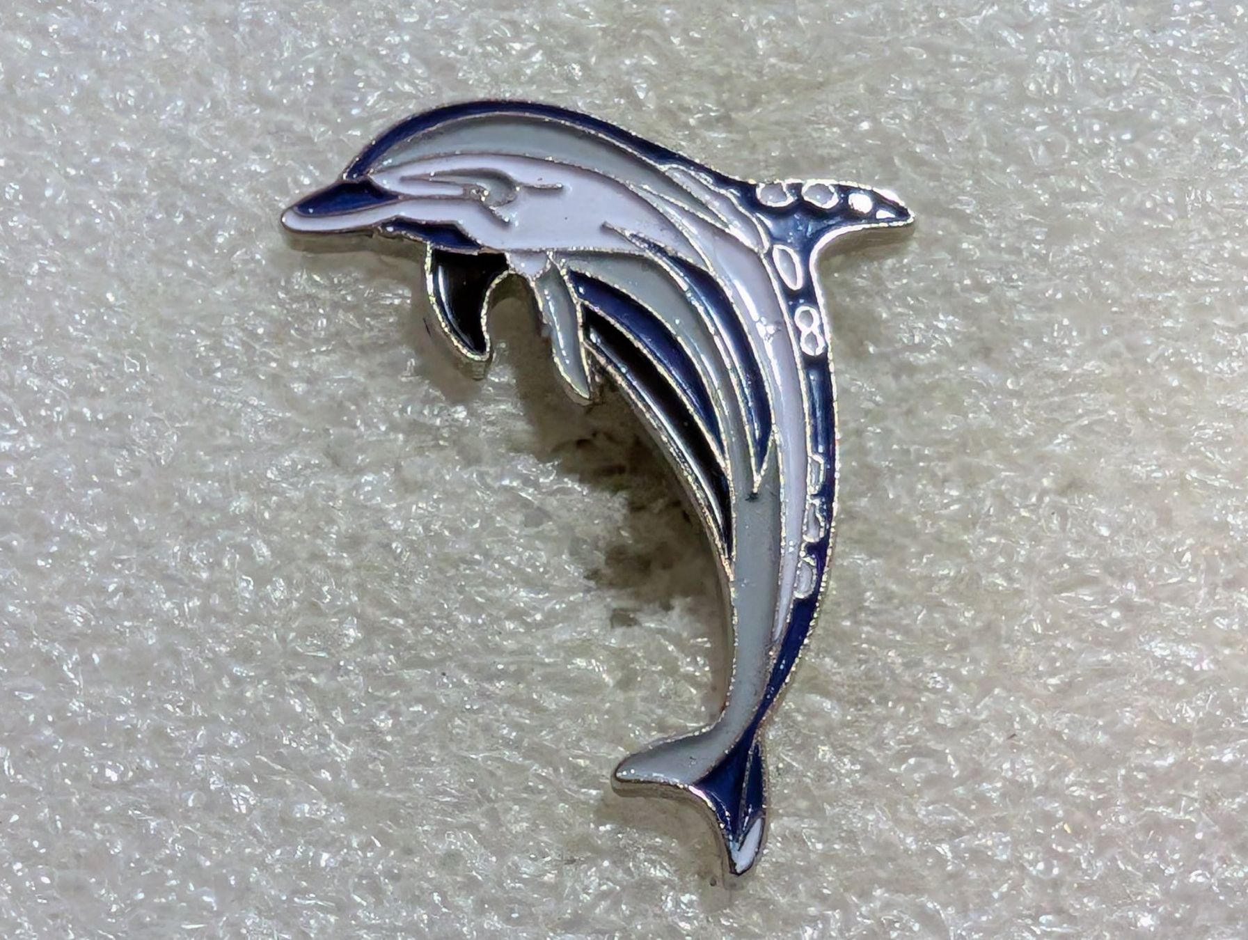 Placchette & Badge: Ansteckpin 164: Delfin – Usato da Oppligen venduto da Pin-Fall-Shop
