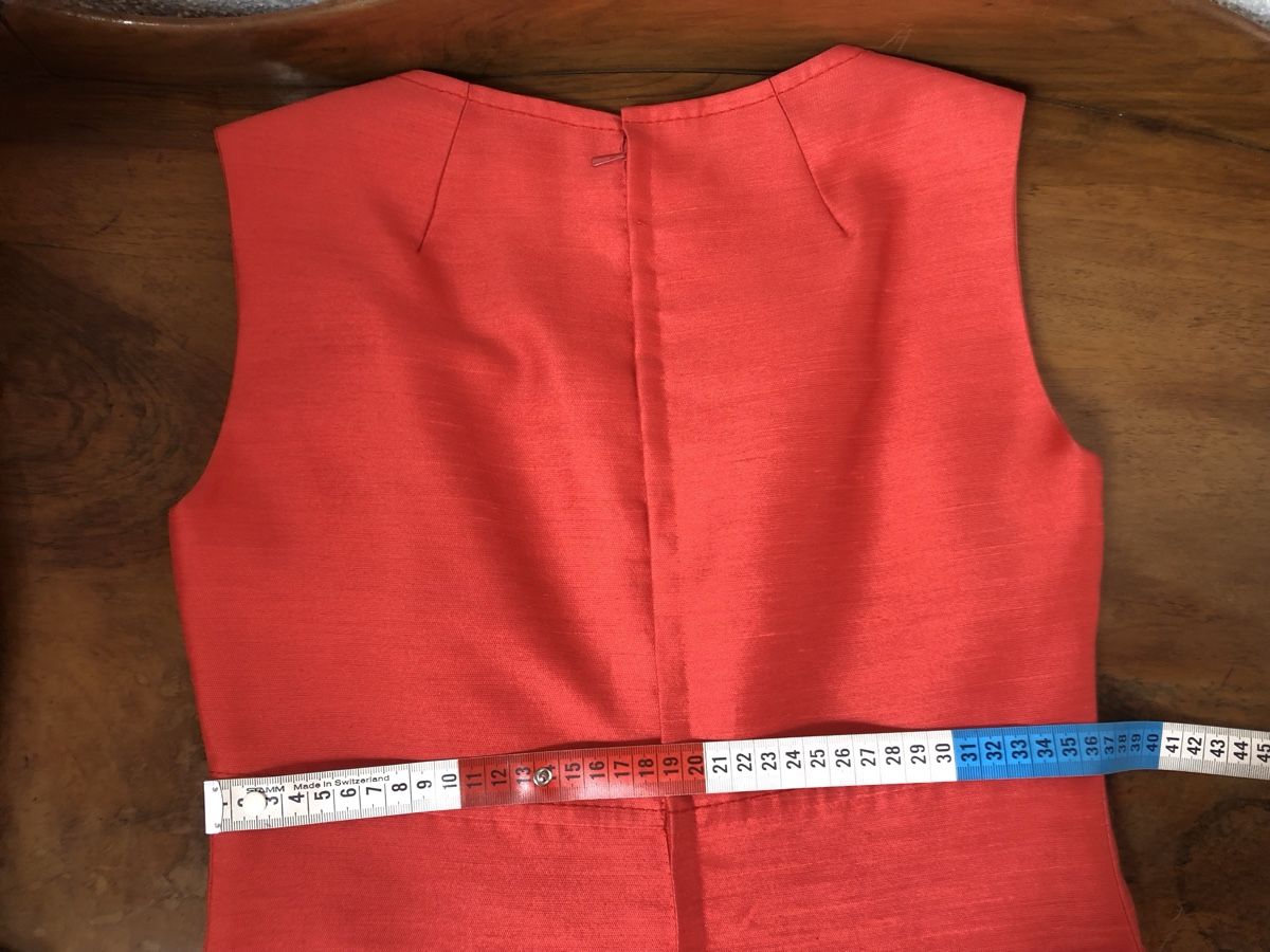 Vestiti: Wunderschönes Abendkleid ca. Gr.36 v.Wolf H. Busse – Usato da Sirnach venduto da Gozogo 9