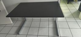 Schreibtisch 