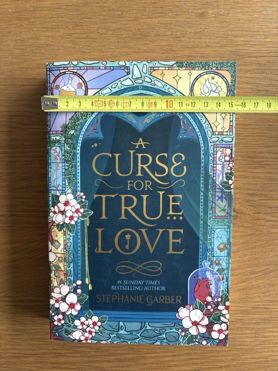 Libri: Stephanie Garber - A curse for true love ENGLISCH – Usato da Basel venduto da mon_7pfq 7