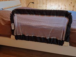 Barrière de lit Safety 1st extensible et pliable