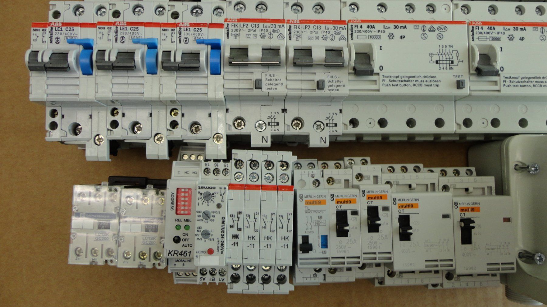ABB Alimentazione elettrica: FI&LS ABB smissline Leitungsschutzschalter – Usato da Emmen venduto da Dora024 5